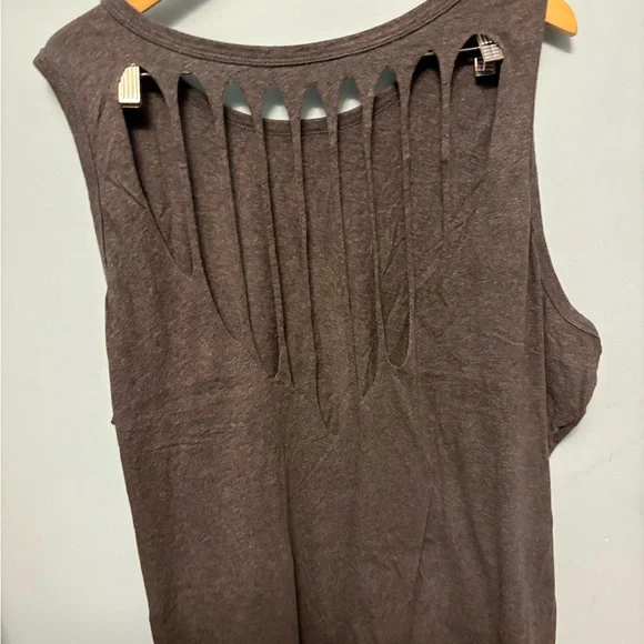 Live Free Sleeveless Top - Black size6x - Picture 3 of 3